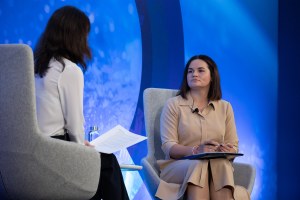 A conversation with Belarusian opposition leader Sviatlana Tsikhanouskaya and Juliet Sorensen as they discuss the country’s struggle for democracy on stage at the Chicago Council on Global Affairs.